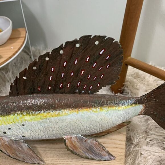 Handcrafted & Hand Painted Folk Art Wood & Metal Fish Spearing Decoy - Picture 4 of 16